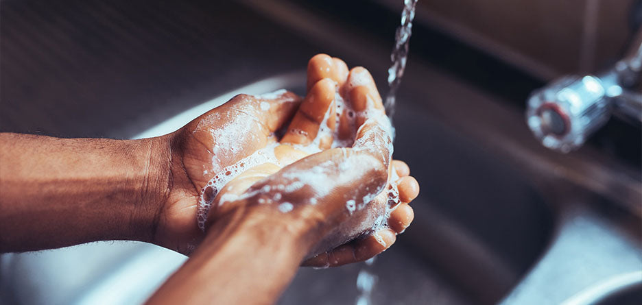 How to Remove Grease, Oil, and Tar from Hands in Seconds